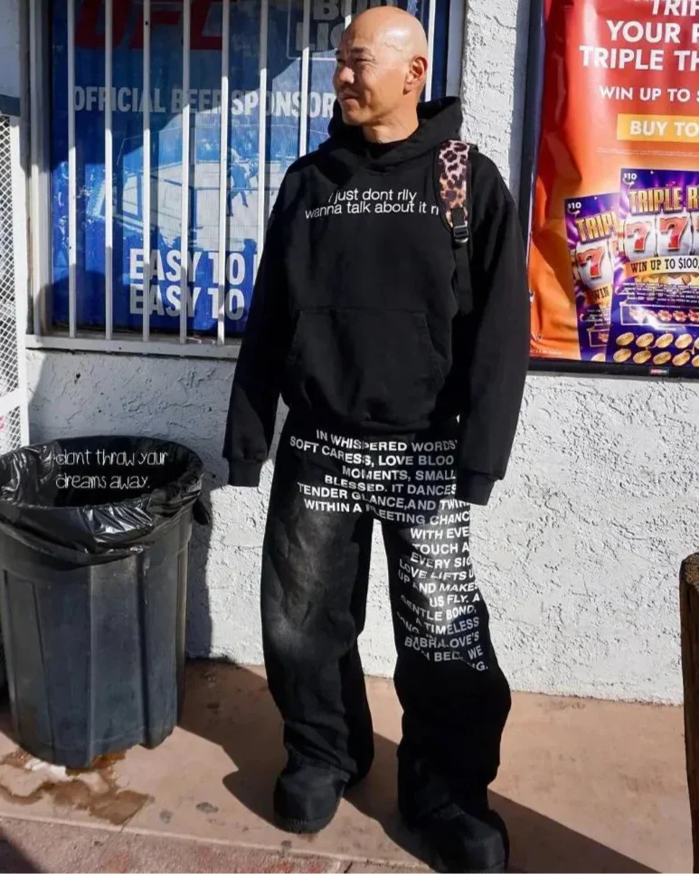 light-wash, baggy-fit denim jeans Black